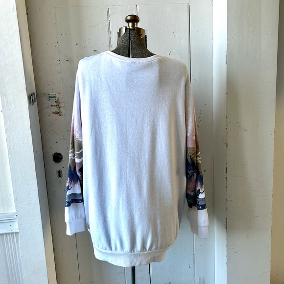 Torrid Skiers Ski Skiing Graphic Print Sweatshirt Pullover - Picture 6 of 14